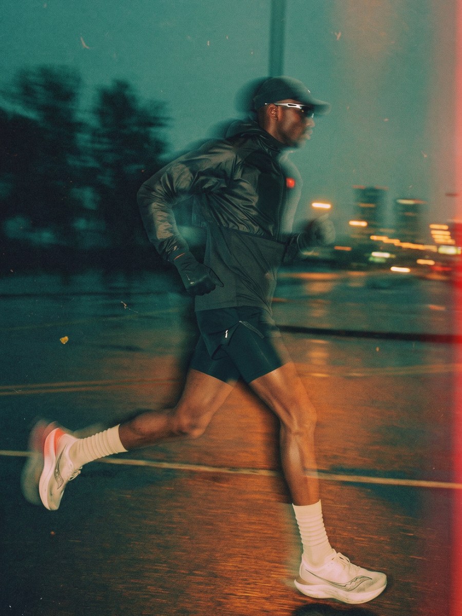 Runner training at night